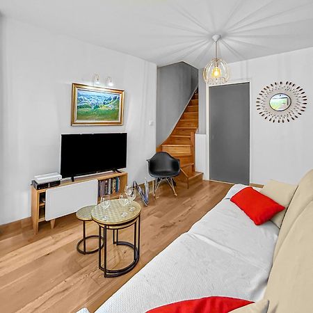 Un Petit Nid Au Bord De La Sorgue Apartment L'Isle-sur-la-Sorgue Bagian luar foto