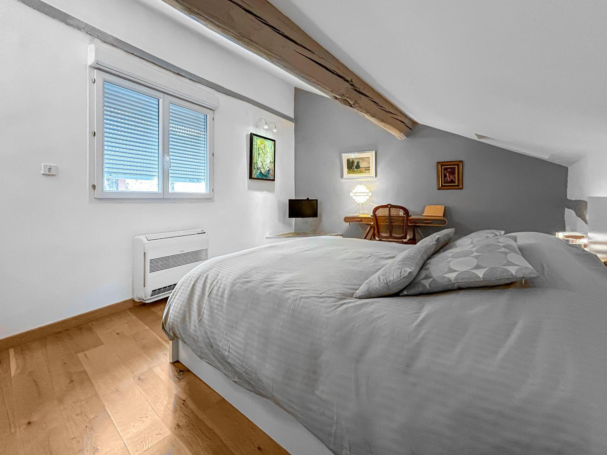 Un Petit Nid Au Bord De La Sorgue Apartment L'Isle-sur-la-Sorgue Bagian luar foto